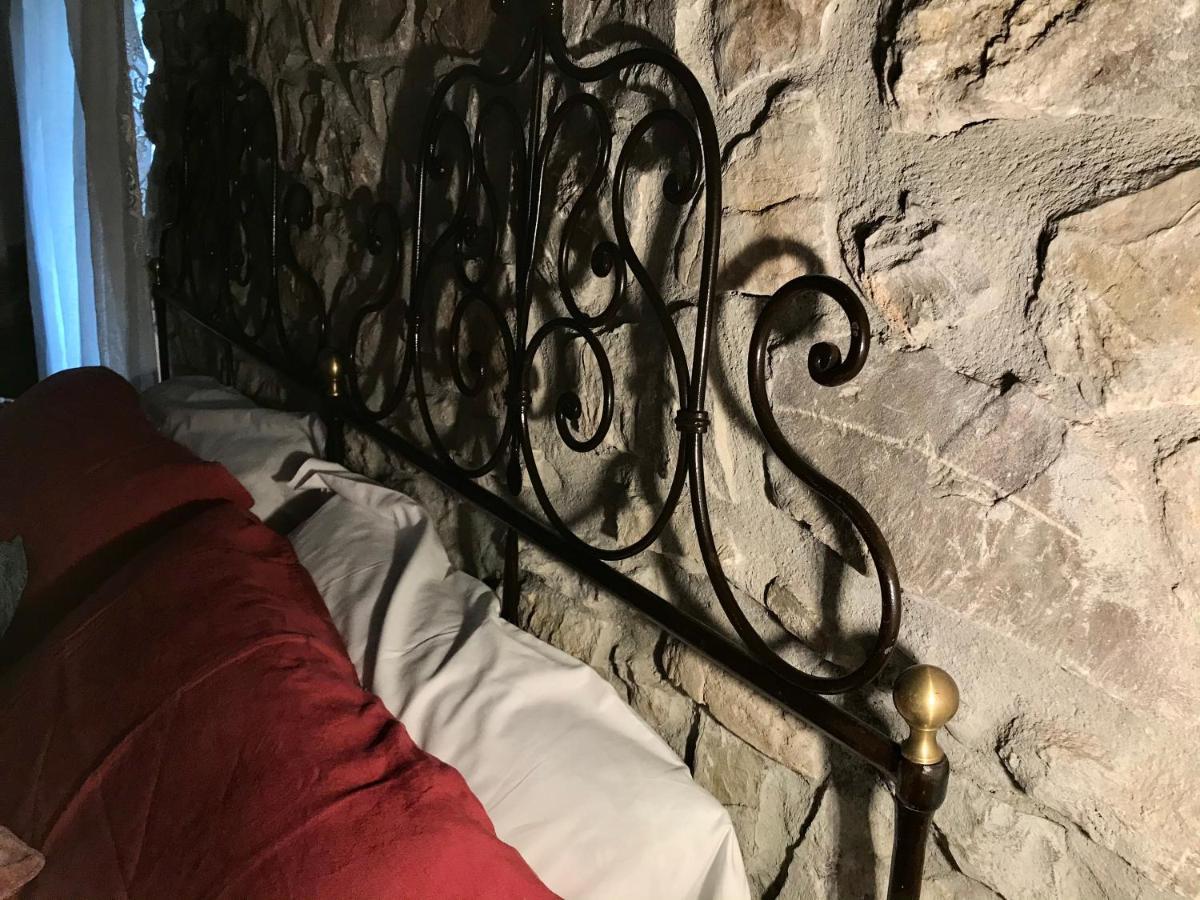 Borgo Manca Suite Sasso di Castalda Exterior foto
